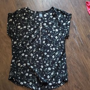 A blossom short,from rue 21